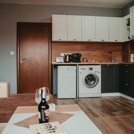 Tyulev Apartment 2 Varna Buitenkant foto
