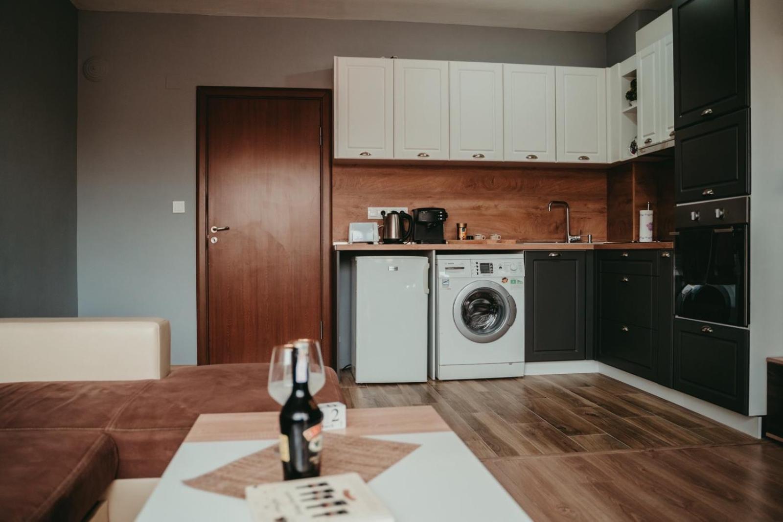 Tyulev Apartment 2 Varna Buitenkant foto